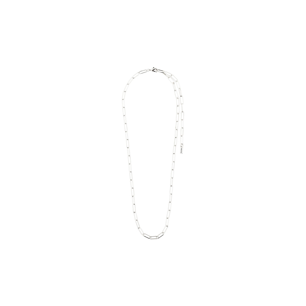RONJA necklace silver-plated features sharp rectangular links for a versatile, trendy look, perfect for layering and expressing personal style. Measures 40 + 9 cm.