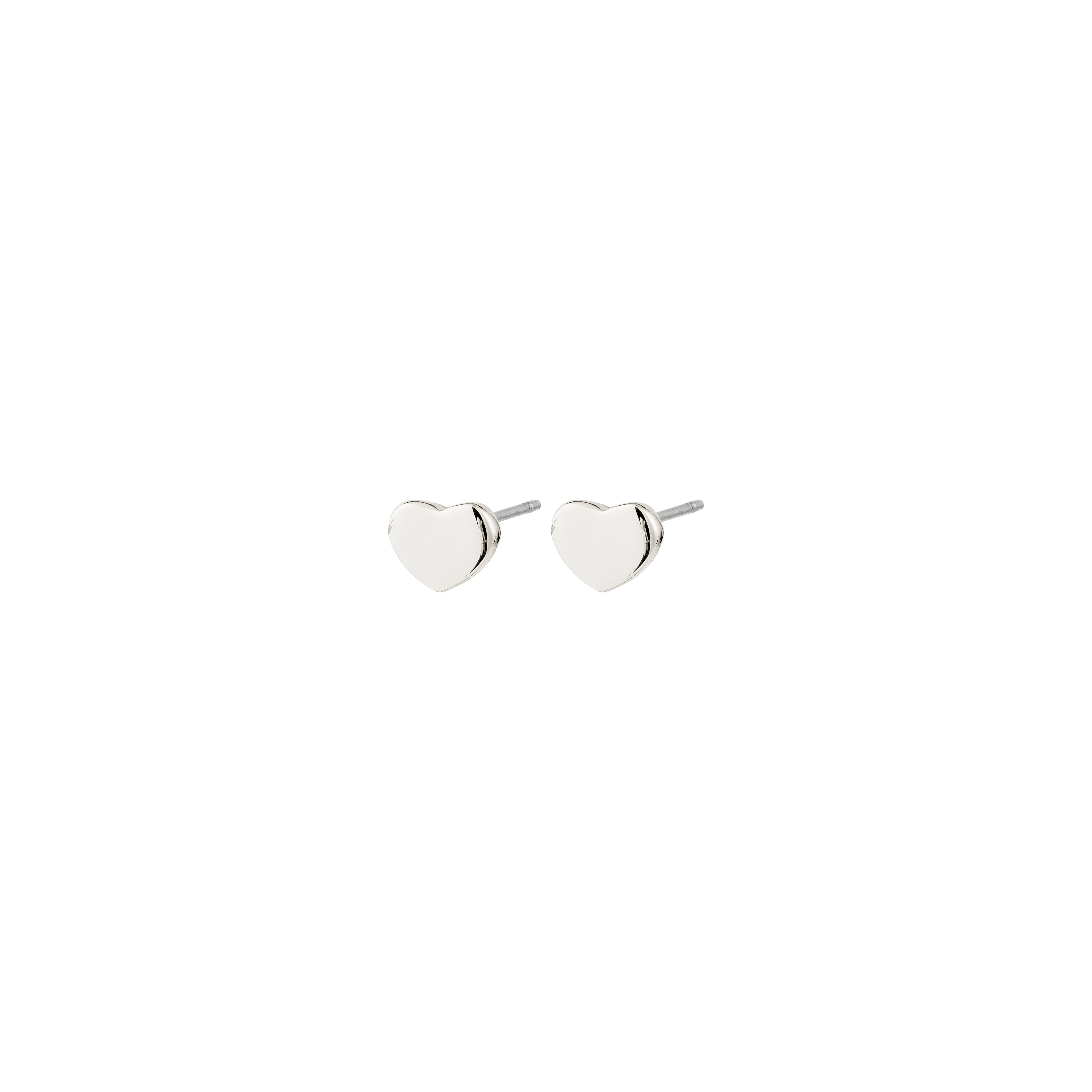 ARIN earrings silver-plated, heart-shaped studs with a polished, mirror finish, embodying a soft romantic vibe and crafted from 99% recycled materials.