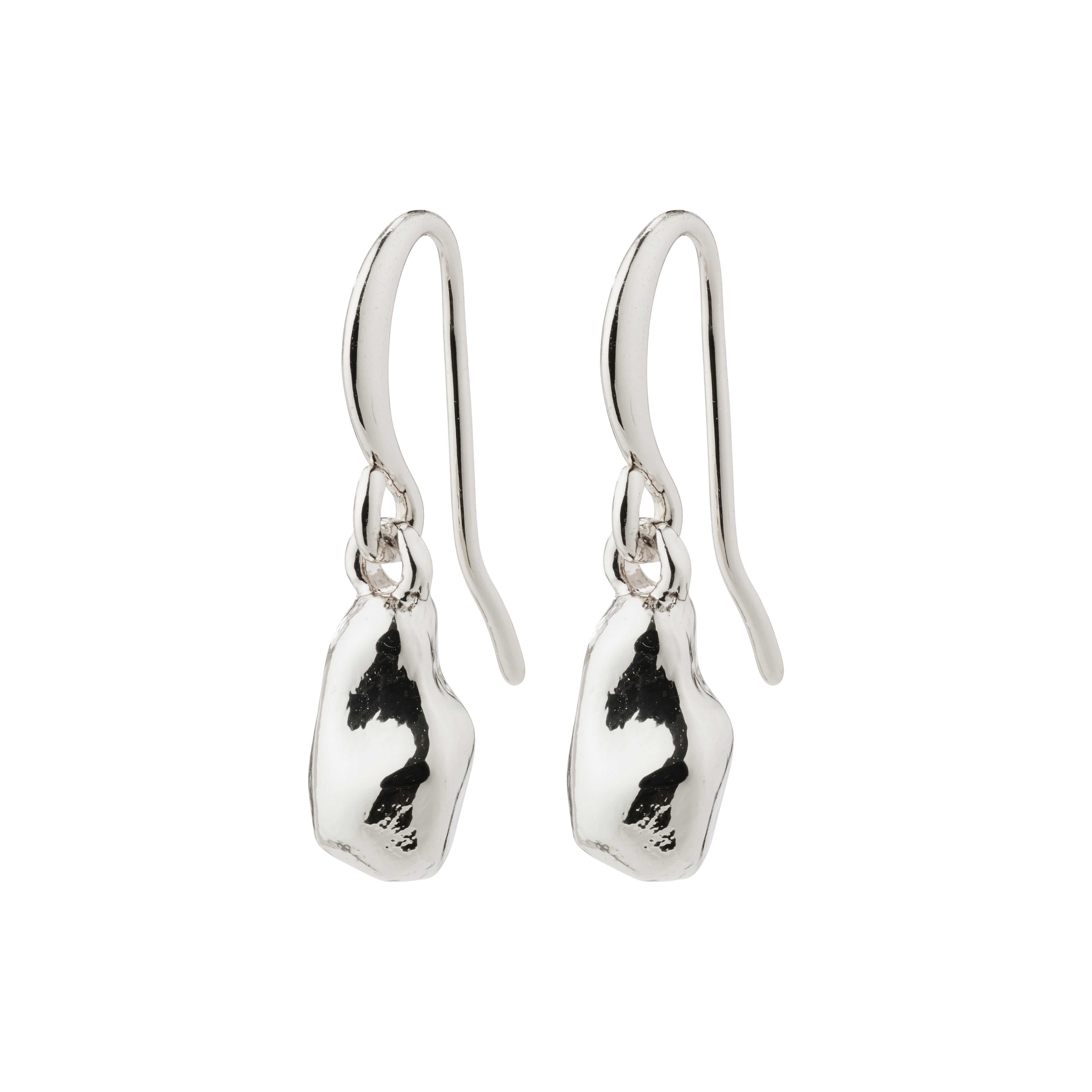 CHANTAL earrings silver-plated, featuring a shiny, organic design, crafted from 99% recycled materials, reflecting light for a stylish, eco-friendly look.