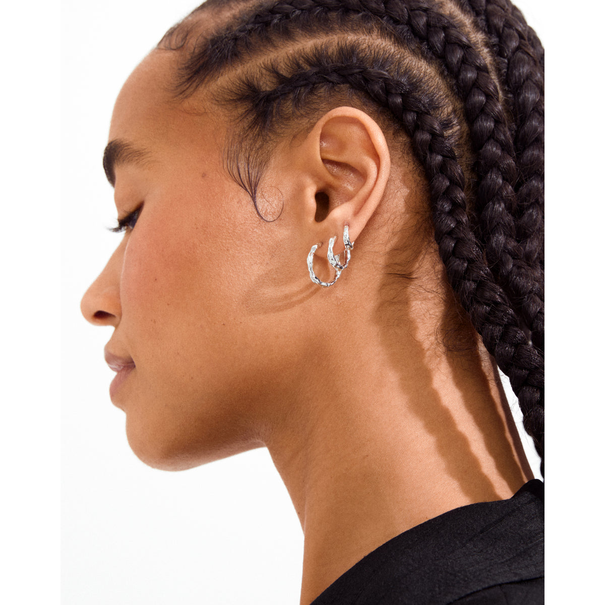 EDDY organic shaped mini huggie hoops silver-plated