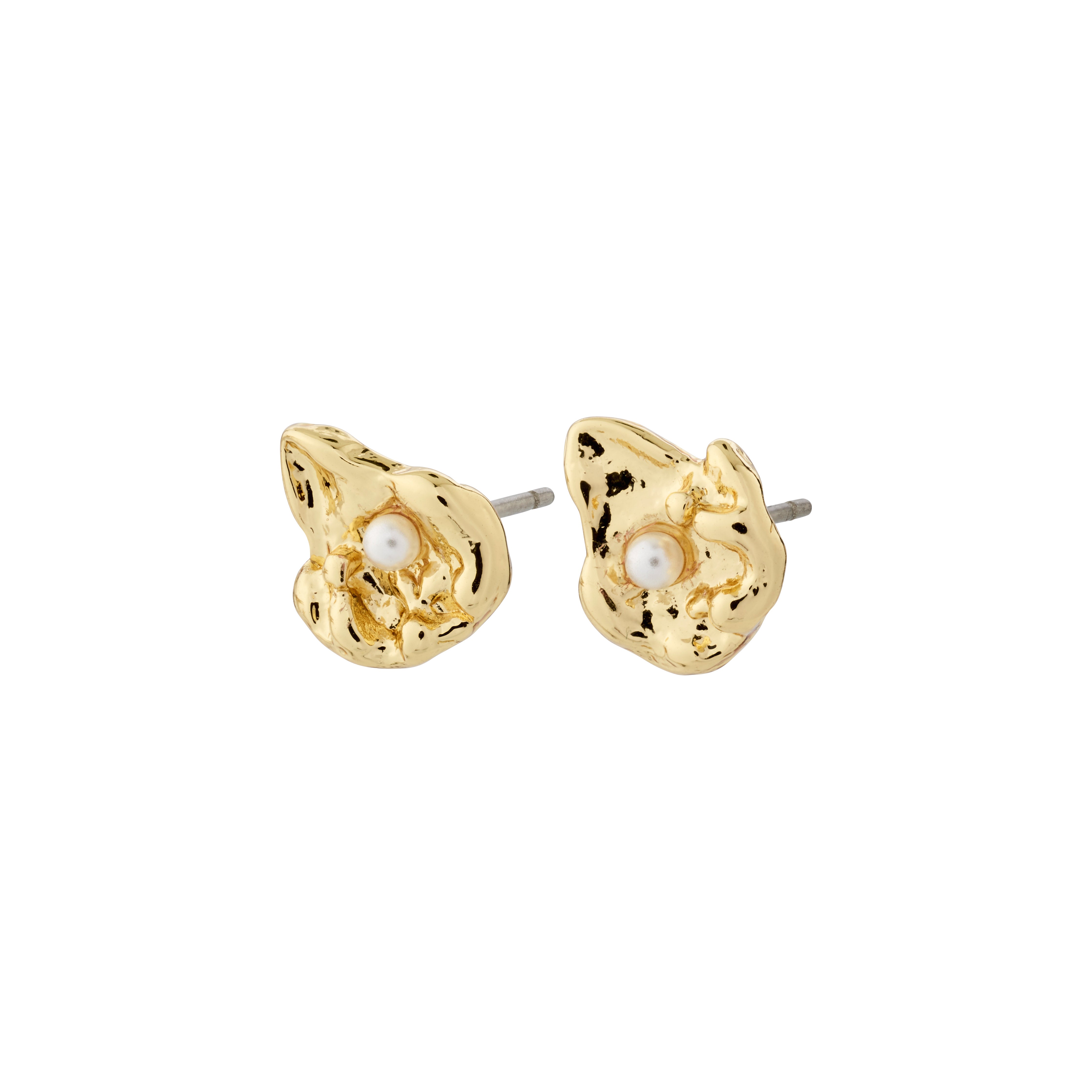 INAYA earrings gold-plated, featuring small abstract seashell studs with a central white glass bead, crafted from 96% recycled material by Pilgrim.