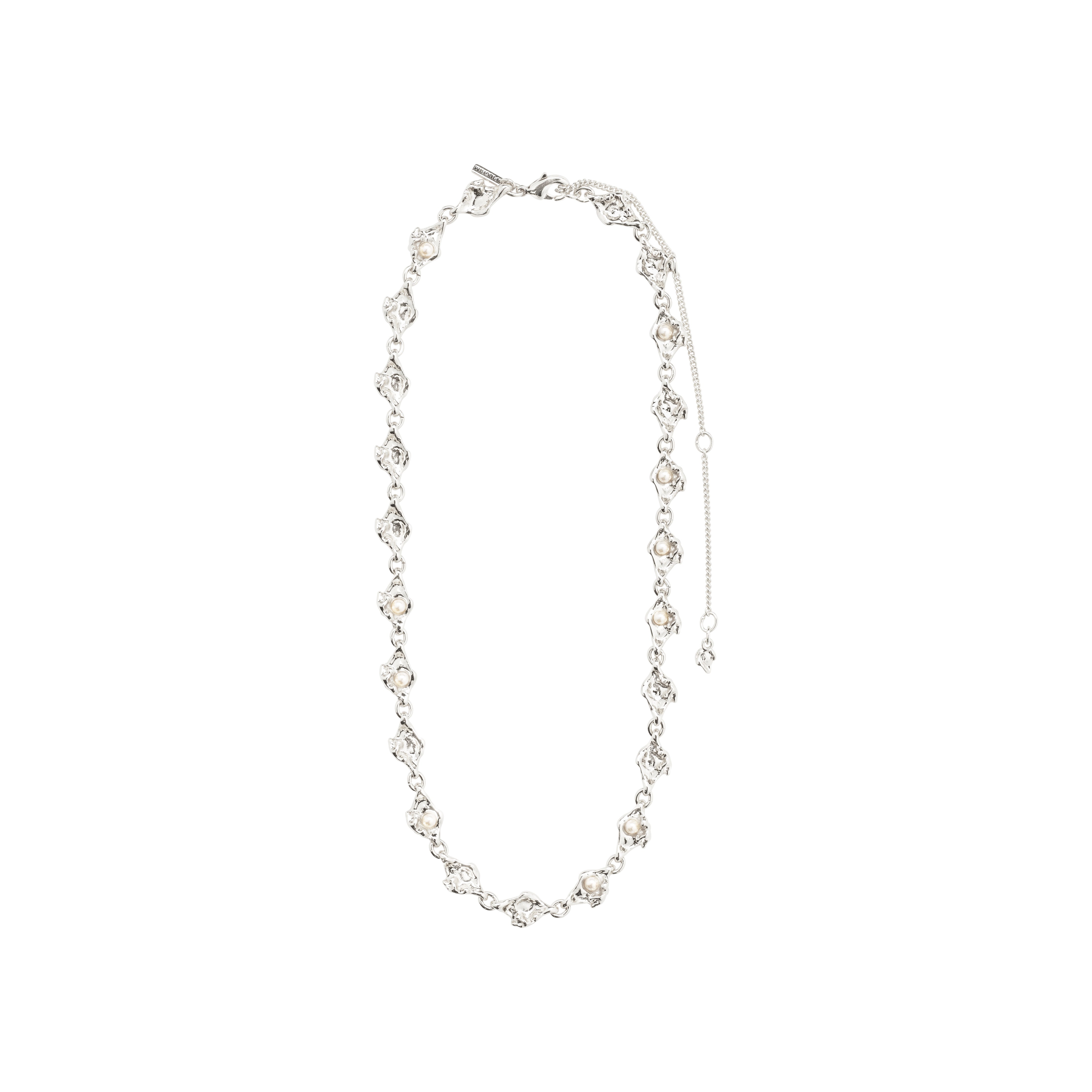 INAYA necklace, silver-plated, featuring organic links and white glass beads, inspired by ocean elements, offering a stylish touch for versatile wear.