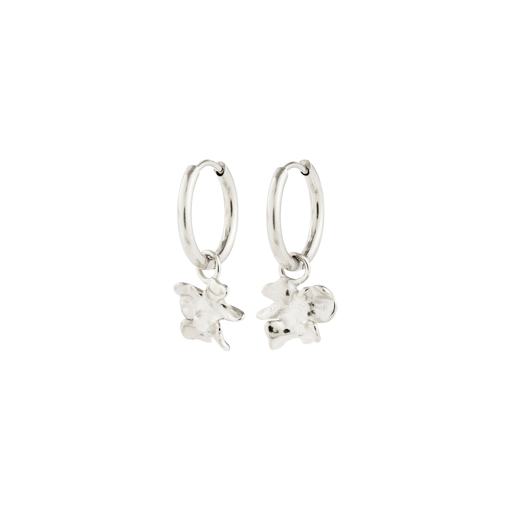 TIMBER earrings silver-plated with bear-shaped charms hanging from small hoops, offering a versatile style with removable pendants for a nature-inspired, fresh spring look.
