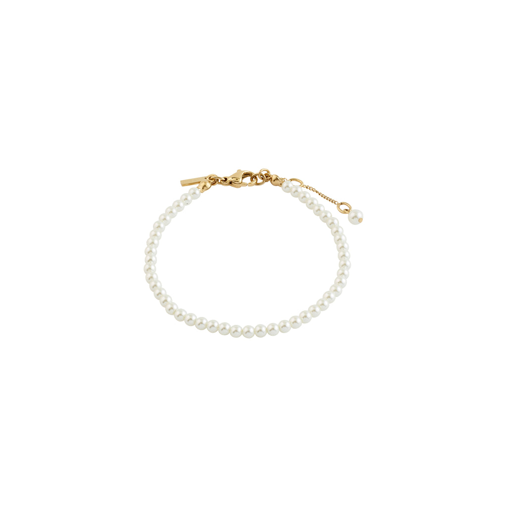 JANNI bracelet gold-plated with round white pearls and adjustable gold chain, featuring a lobster clasp and single pearl drop, perfect for stacking.