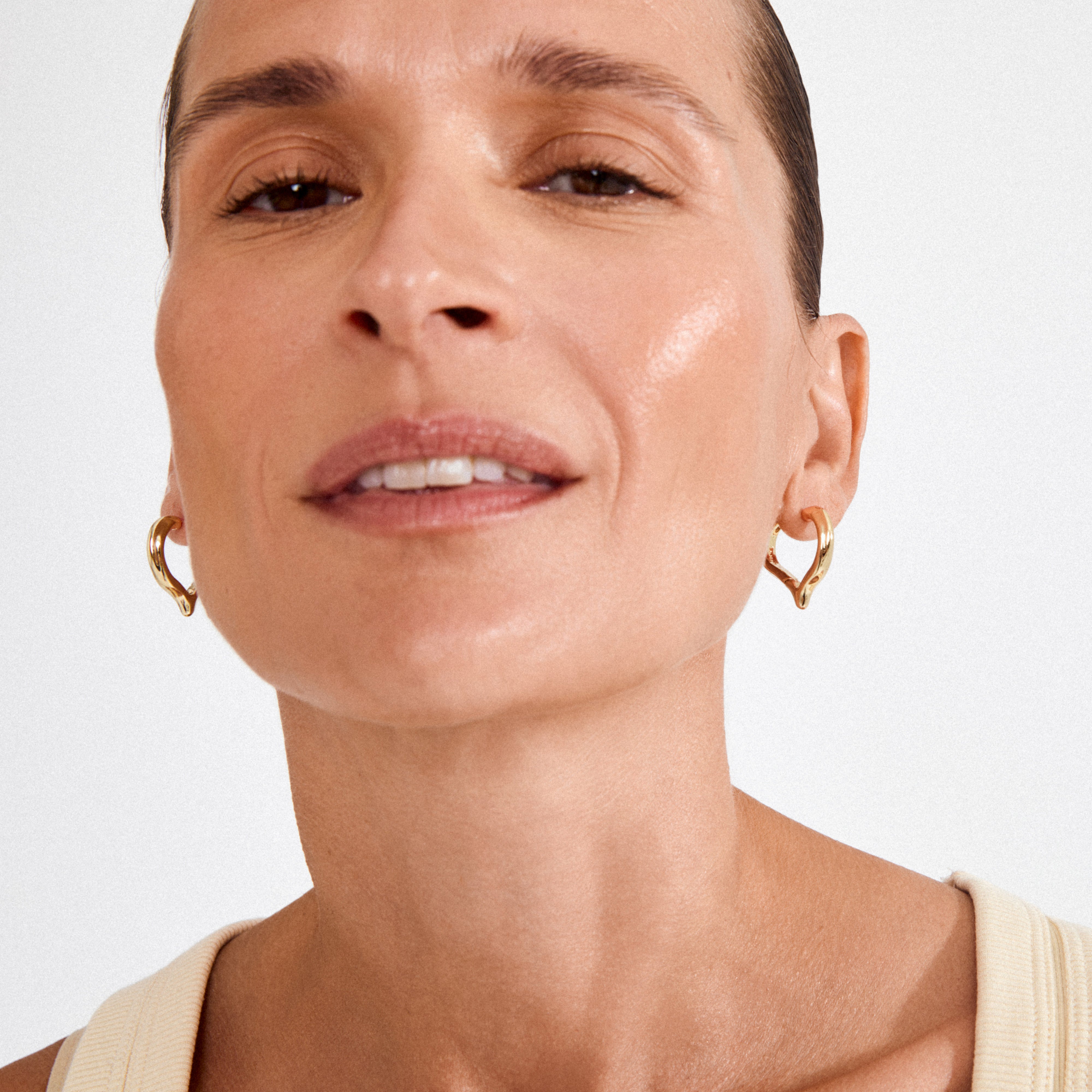 IRIS örhängen guldpläterade