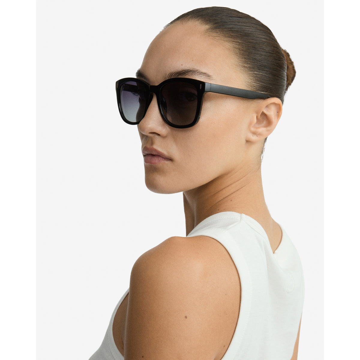 KATYA ikonische Retro-Sonnenbrille schwarz