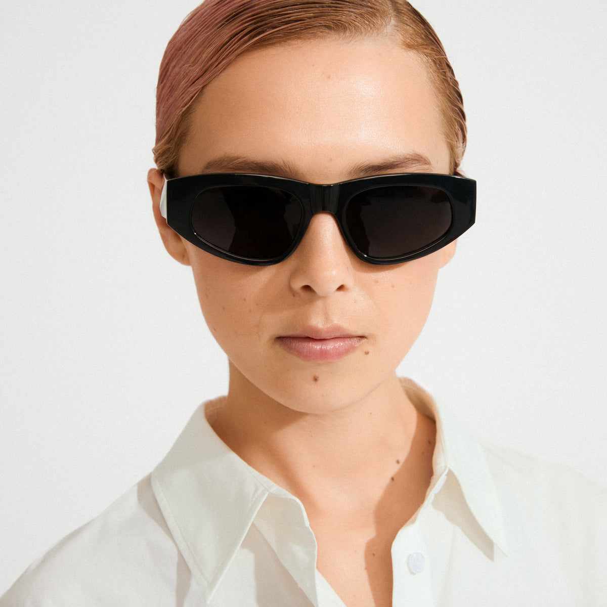 JUNIE Sonnenbrille schwarz
