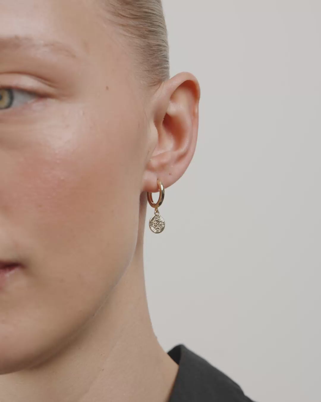 NOMAD coin huggie hoop earrings gold-plated