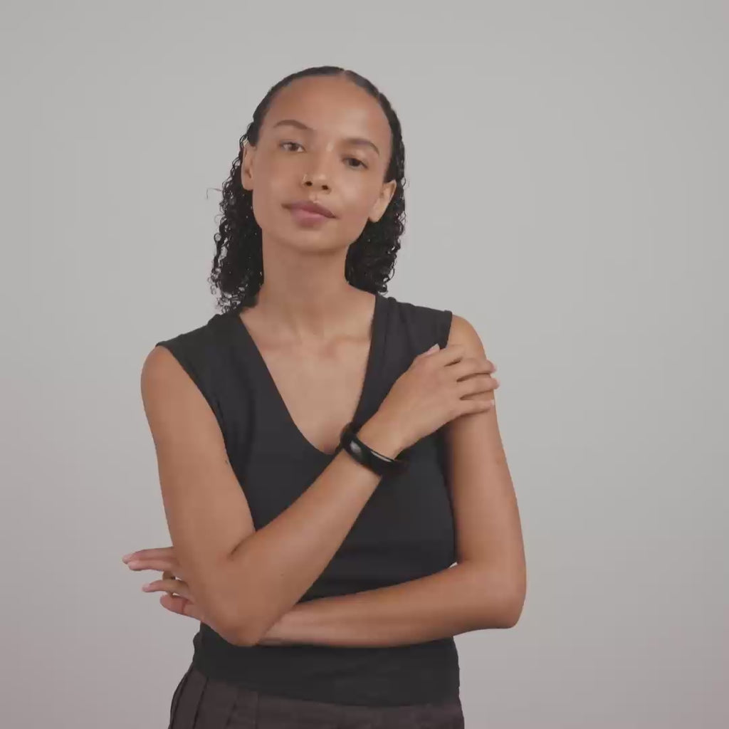AASE bangle black