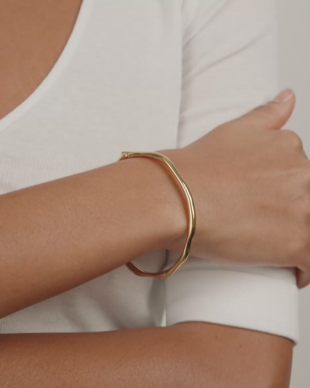 xDEA PAVE ARMRING