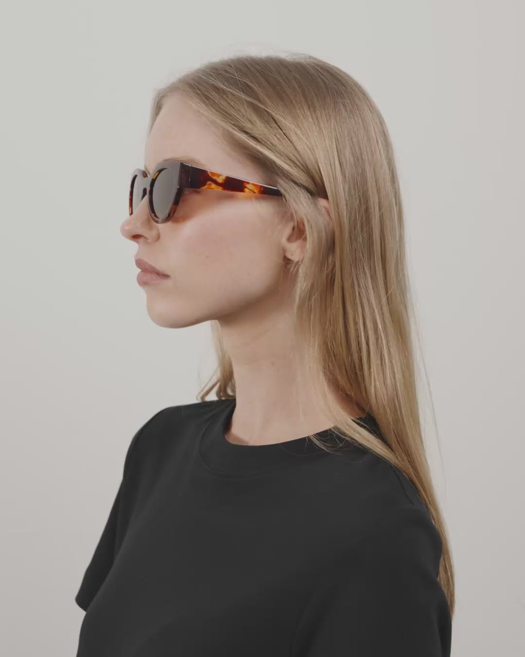 JUNA Cat-Eye-Sonnenbrille in braunem Schildpatt