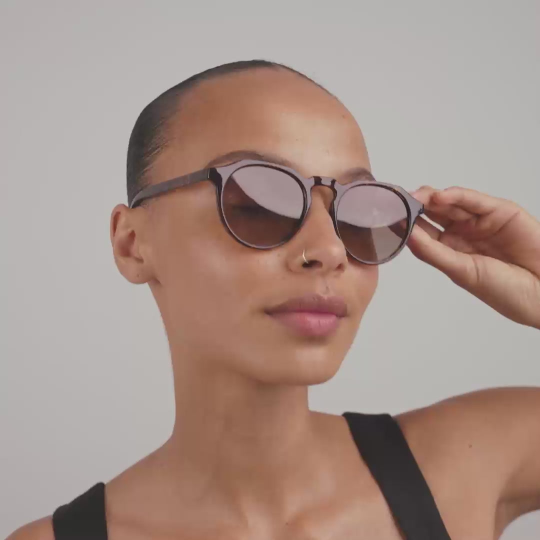 ALEJANDRA-Sonnenbrille in braunem Schildpatt
