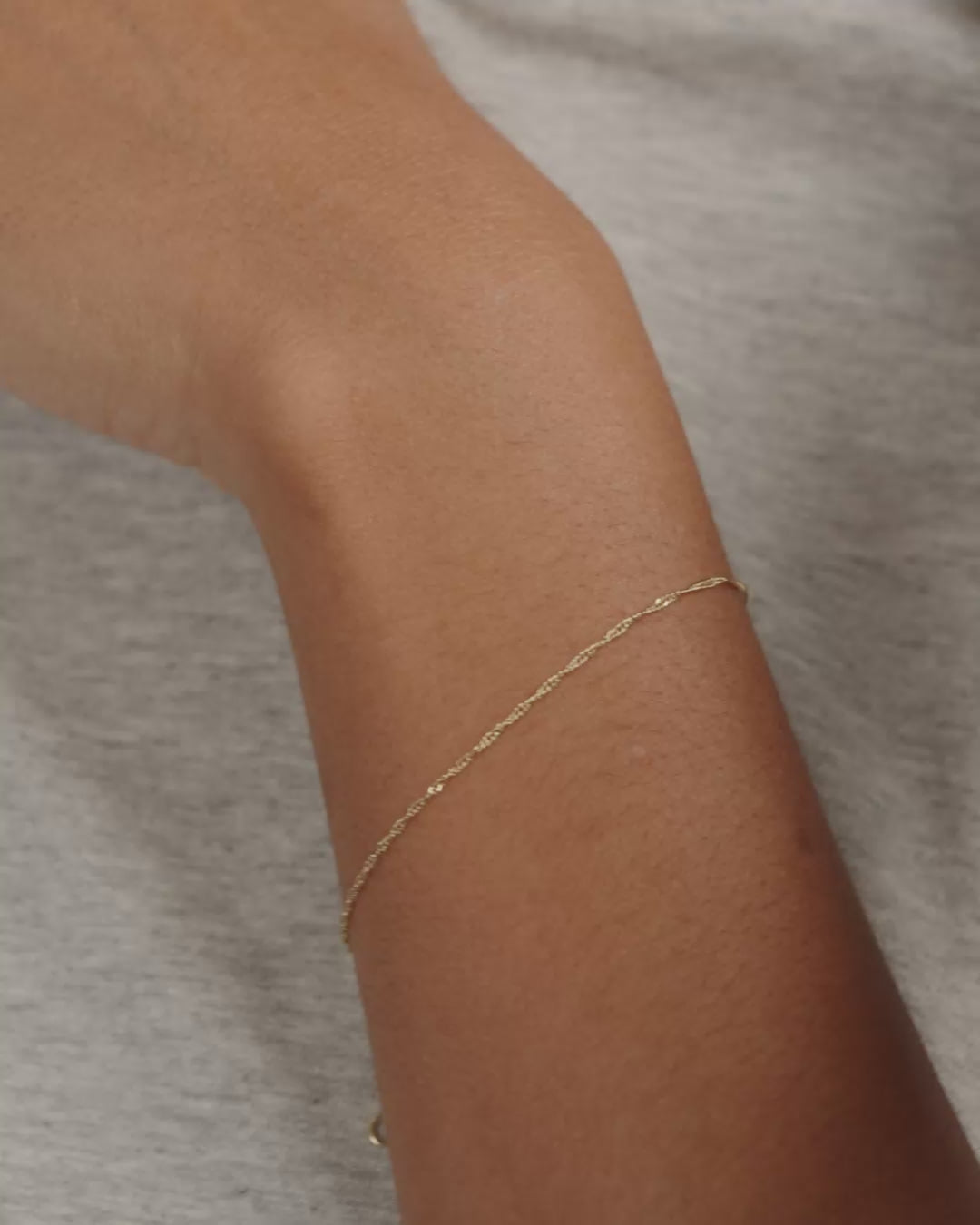 PERI twirl bracelet gold-plated