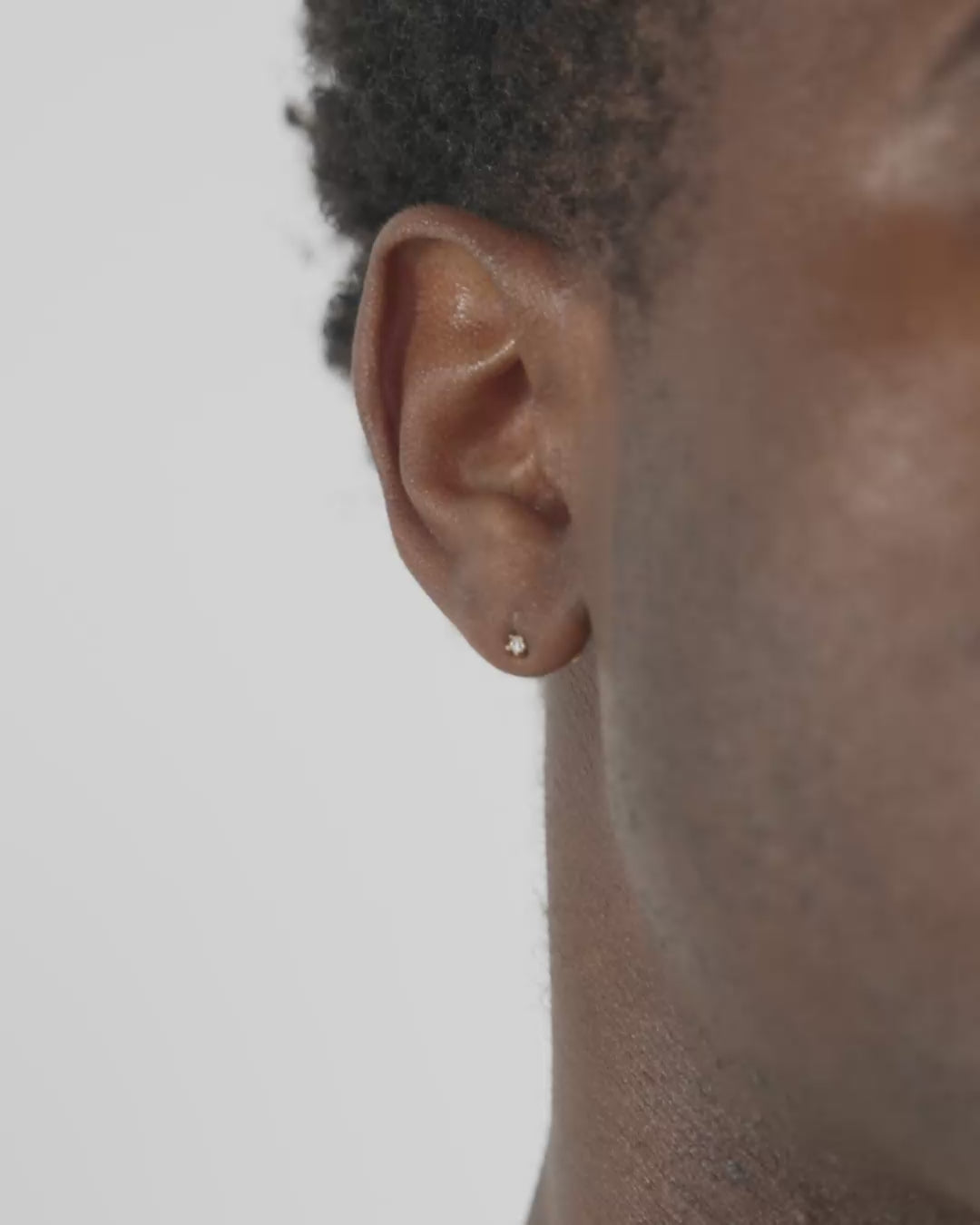 RAVI crystal earstuds gold-plated