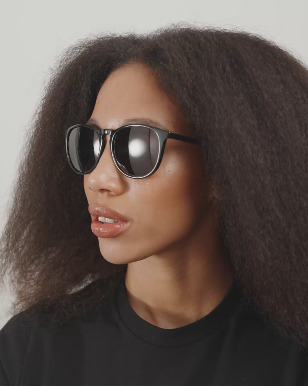 CAMILLA klassische Sonnenbrille schwarz