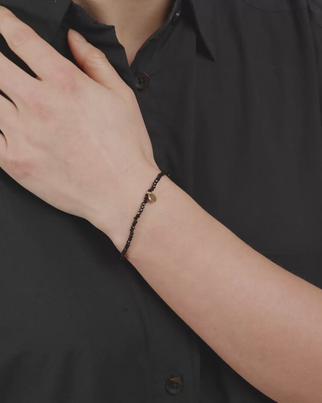 INDIE bracelet black, gold-plated