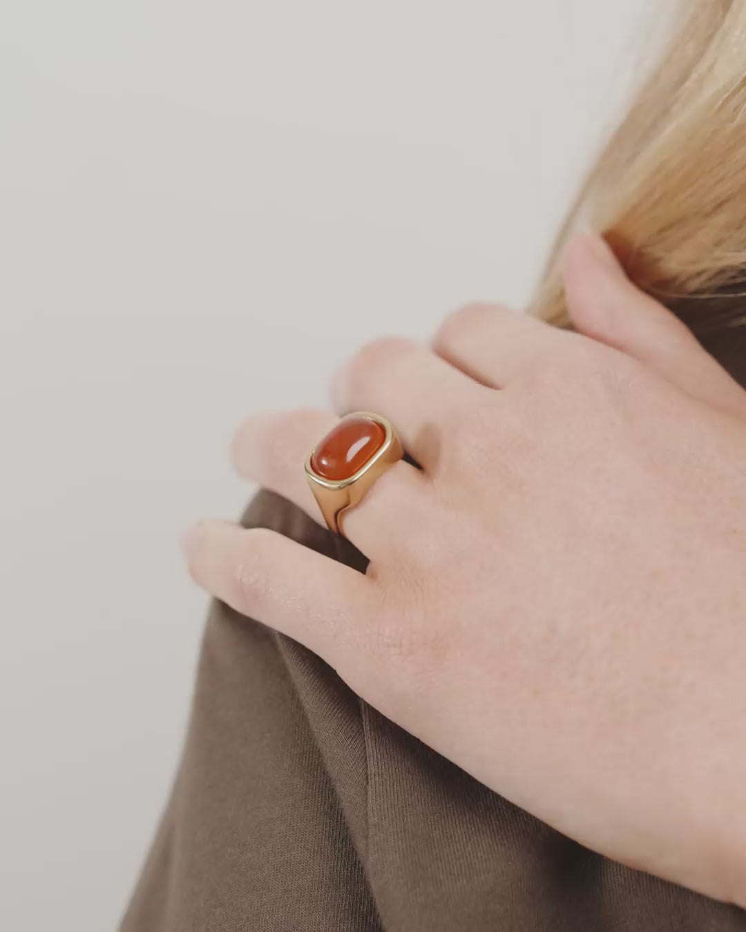 NOW ring gold-plated/red