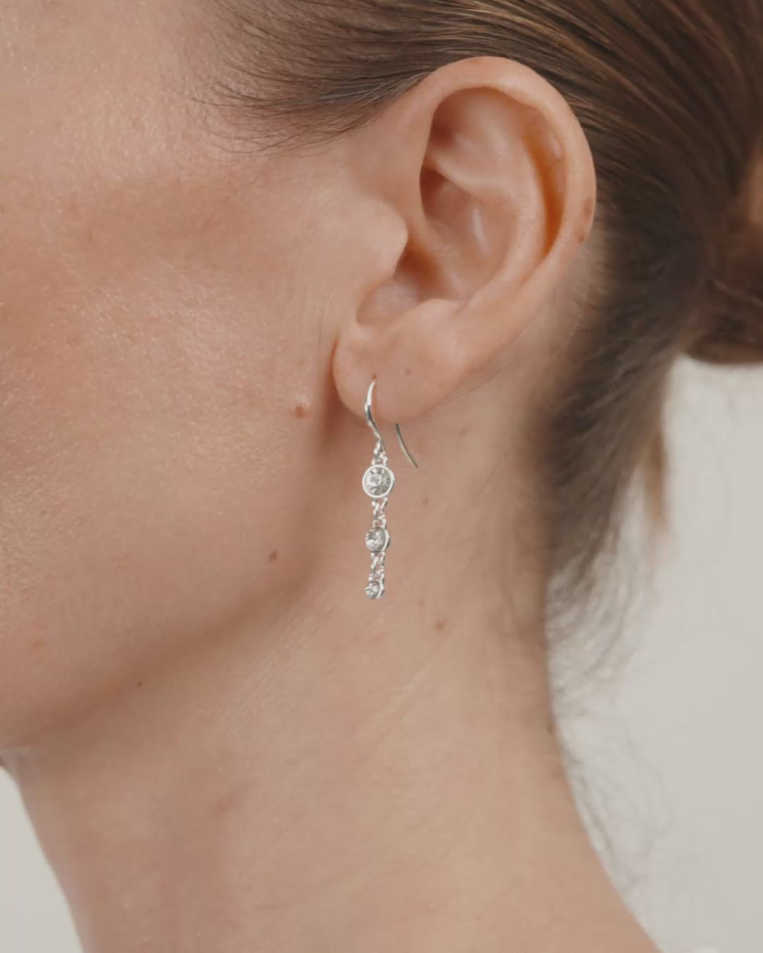 LUCIA kristallörhängen silverpläterade